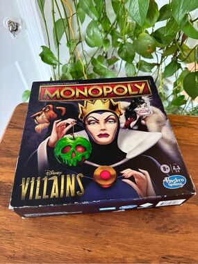 Disney Monopoly Villains Board Game - Black, Gold, Green